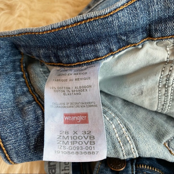 Vintage wrangler cut-off denim shorts - Picture 3 of 4